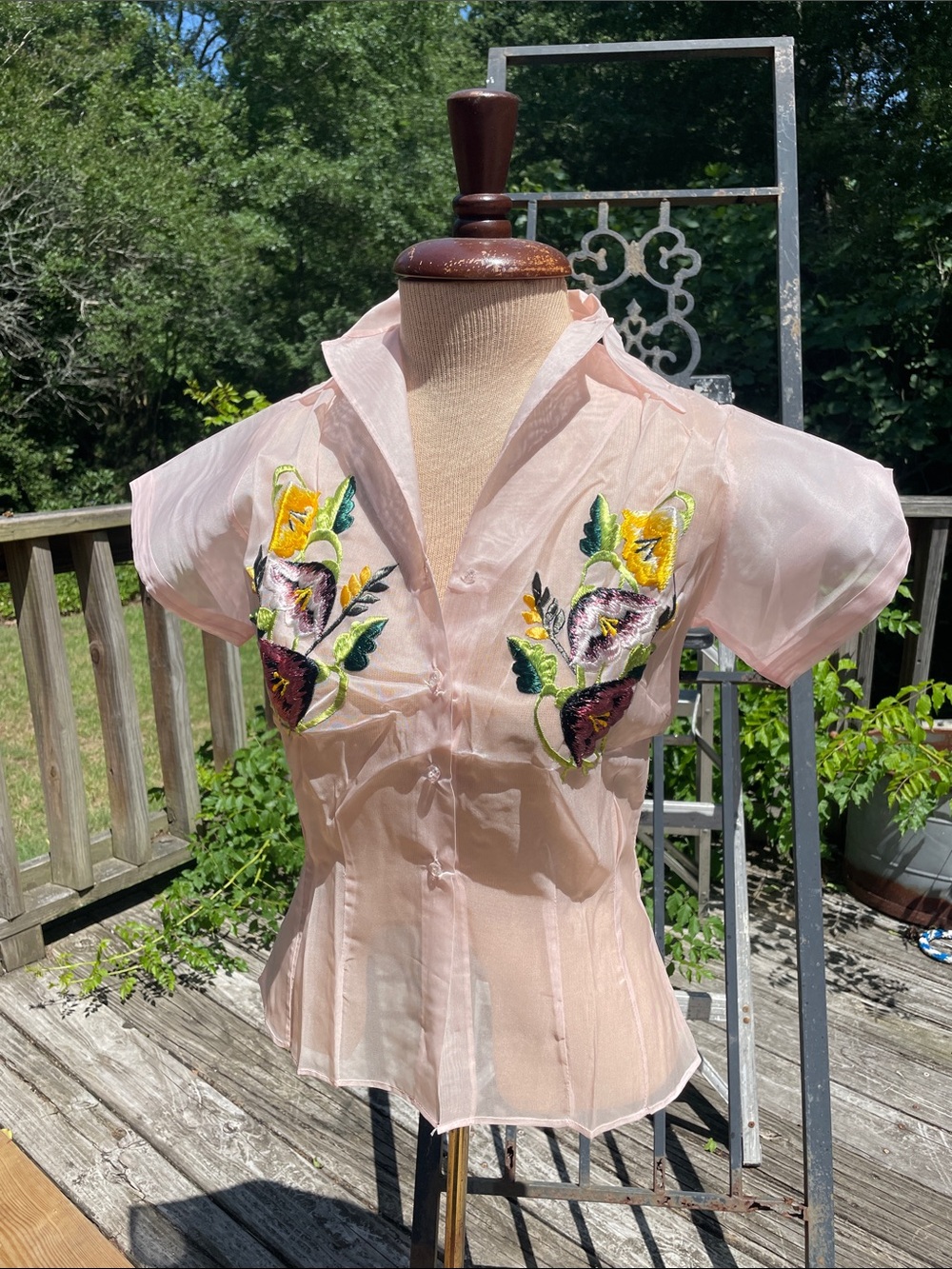 Gorgeous Vintage Casa Saucedo sheer embroidered blouse size 32